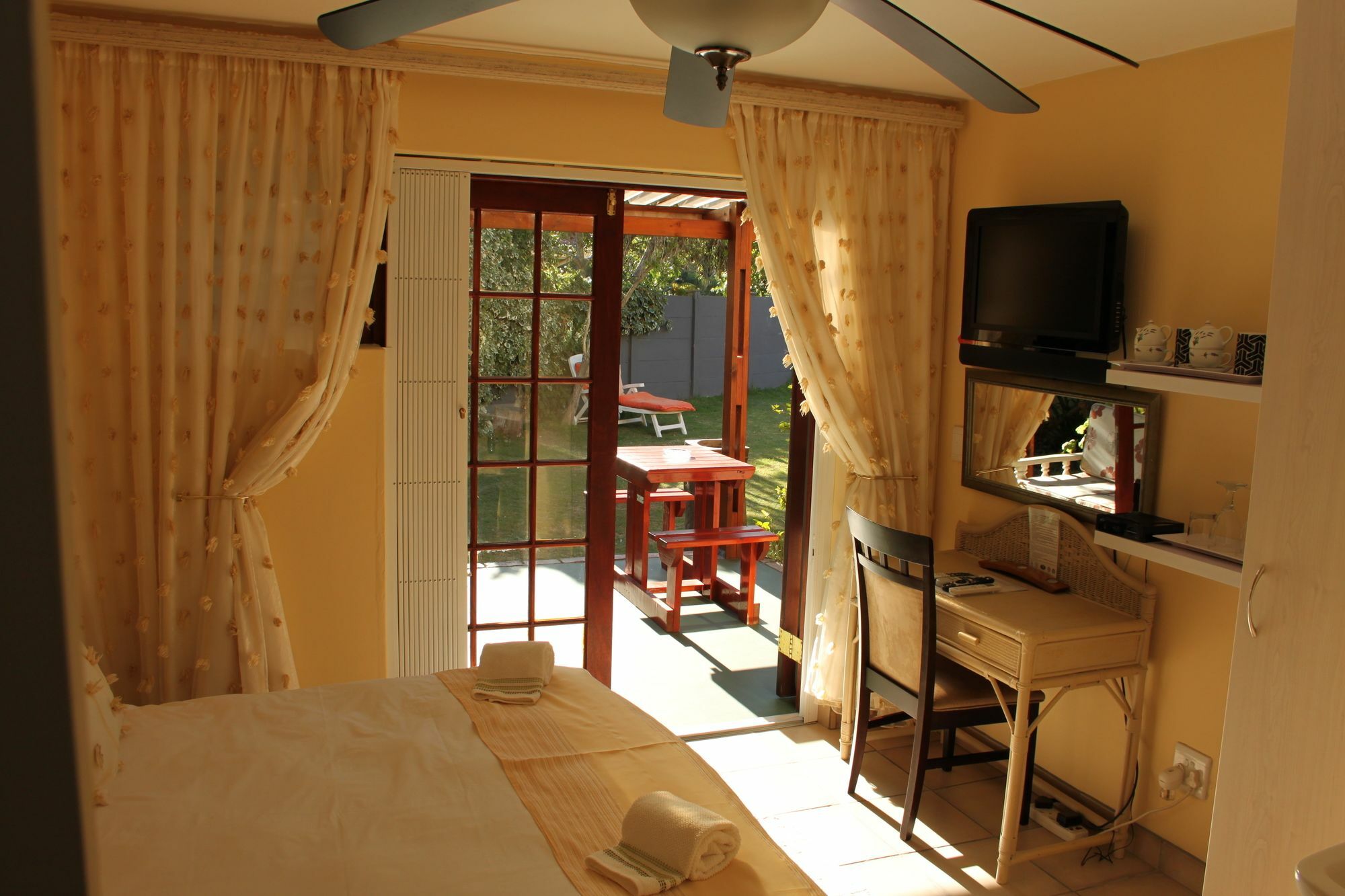 סדג'פילד Pelican Lodge Guesthouse מראה חיצוני תמונה